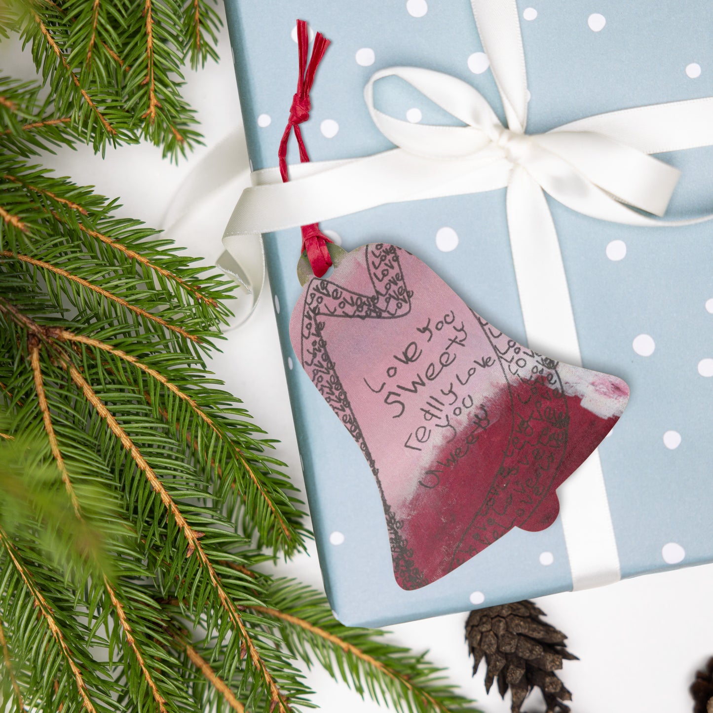 Wooden ornament & magnet - "Love and True Love"